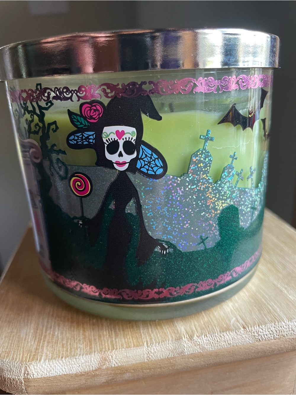 Bath and Body Works Halloween 14.5 oz Hot Cocoa and Scream Candle *Lit* - Picture 4 of 9